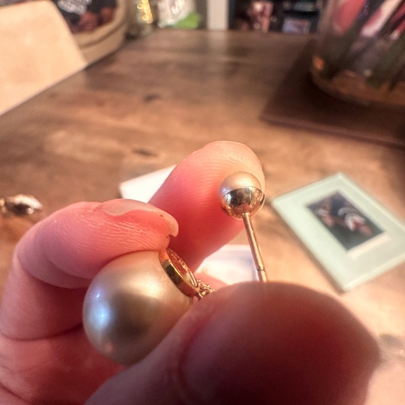 Dior Tribales Earrings
Pink-Finish Metal with Pink Resin Pearl and Crystals - Picture 15 of 16